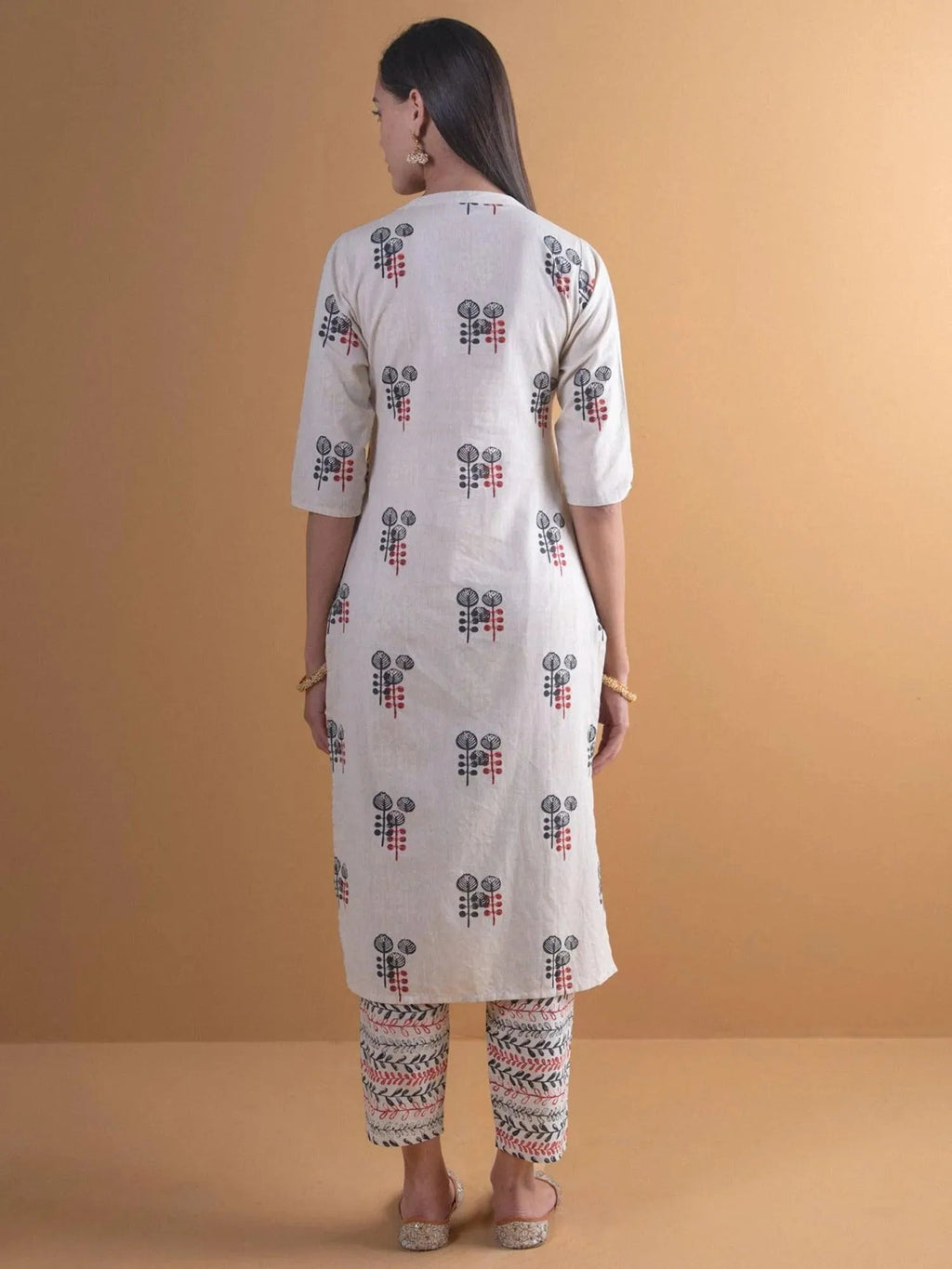 Off-White Printed Cotton Straight Kurta With Trousers